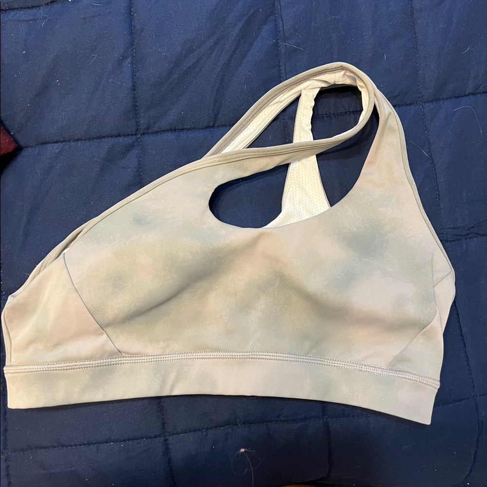 A symmetrical Amazon bra
